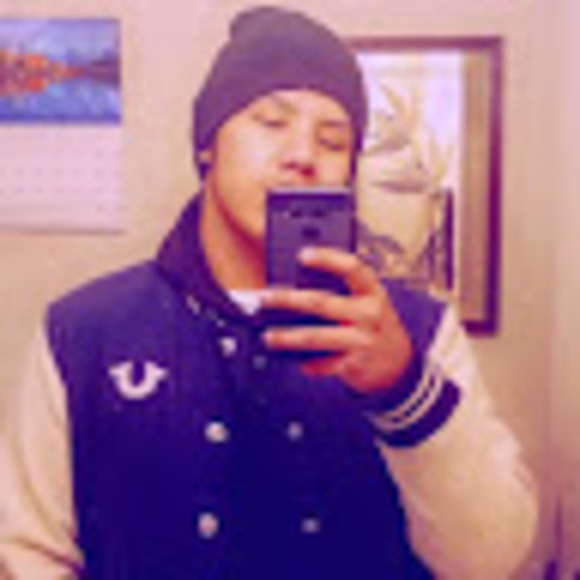 Meet your Posher, Yng clyde - Picture 1 of 1